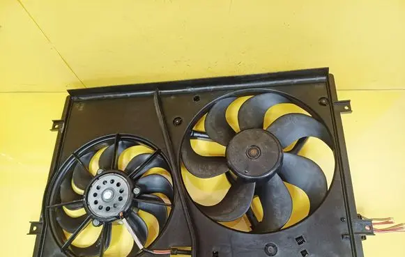 Volkswagen Polo IV 9N3 Electric radiator cooling fan 6Q0121207F