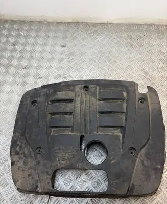 KIA Sorento Engine hood trim 