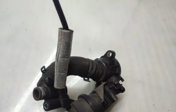 Audi A6 S6 C7 4G Engine coolant pipe/hose 059121506E