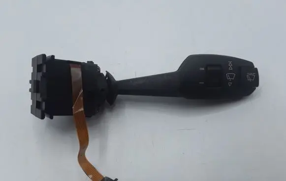 BMW 1 E82 E88 Wiper control stalk 01208100