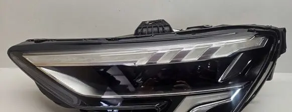 Audi A3 8Y Headlight/headlamp 8Y0941033 A332