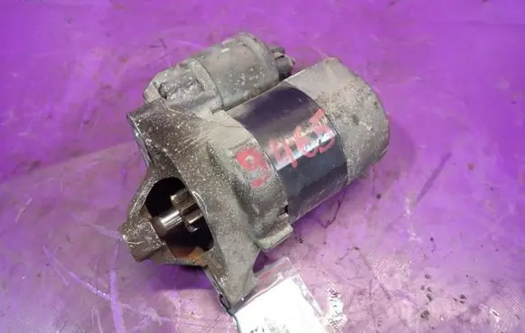 Renault Clio III Starter motor 