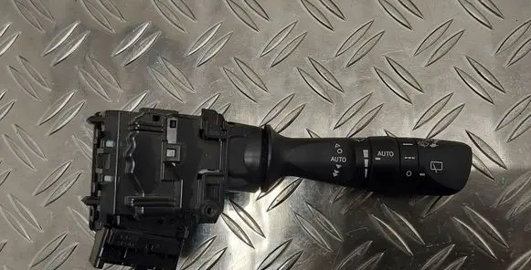 Toyota Auris E180 Wiper control stalk 17F858 02670