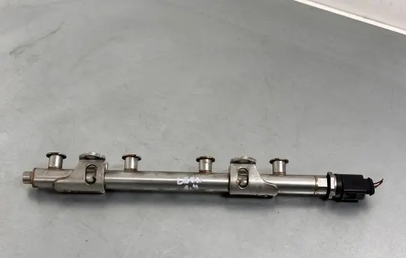 Seat Leon (5F) Fuel main line pipe 06J906051F