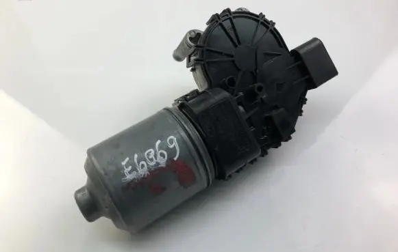 Ford C-MAX I Wiper motor 0390241724