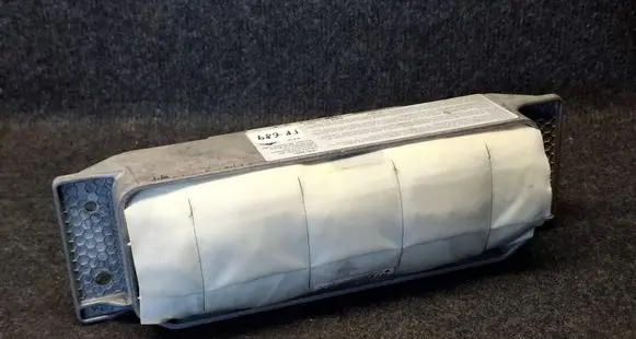 Passenger airbag