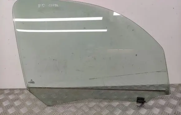 Citroen C3 Picasso Front door window glass four-door