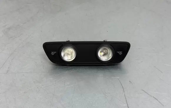 Audi Q7 4M Rear seat light 4M0947111 8W0947111