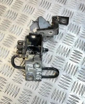 Audi A6 S6 C6 4F Rear door lower hinge 8e0833411