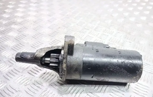 Audi A6 S6 C5 4B Starter motor