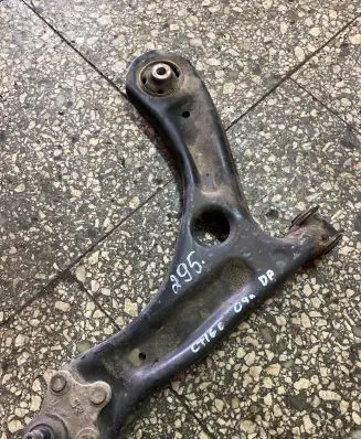 Skoda Citigo Front lower control arm/wishbone