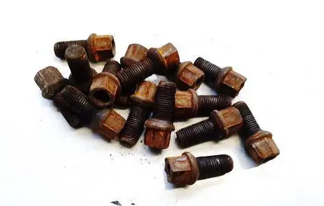 Volkswagen PASSAT B6 Nuts/bolts 
