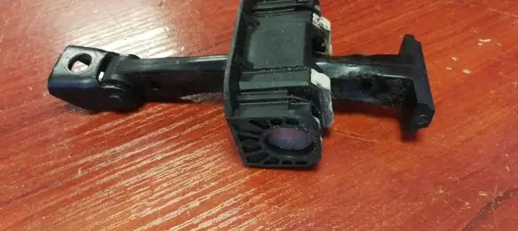 BMW 1 E81 E87 Front door check strap stopper 7176809