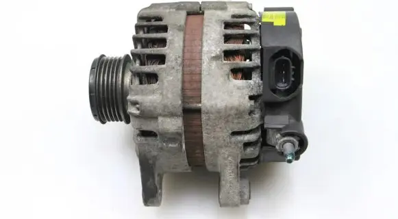 Hyundai i40 Generator/alternator 373002A800