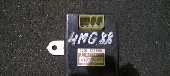 Mitsubishi Space Wagon Other control units/modules mb354328 051500-0631