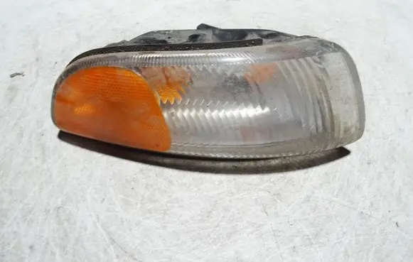 Chrysler Vision Front indicator light 4601360