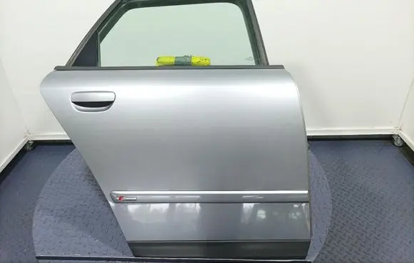 Audi A4 S4 B6 8E 8H Rear door