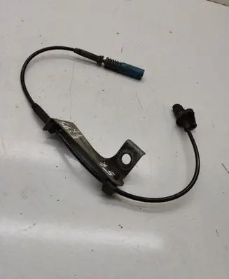 BMW 5 E39 ABS brake wheel speed sensor 6756375 34526756375