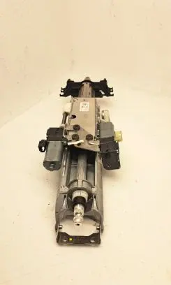 BMW M5 F90 Steering wheel axle 6894882