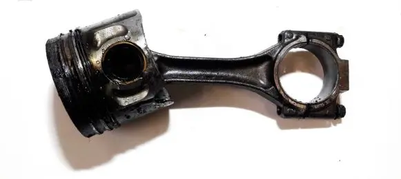 Volkswagen PASSAT B5 Piston with connecting rod 045c
