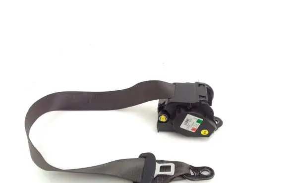Rear seatbelt
