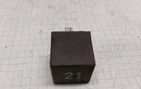 Volkswagen Golf V Other relay 191953227A J590J945 20090000