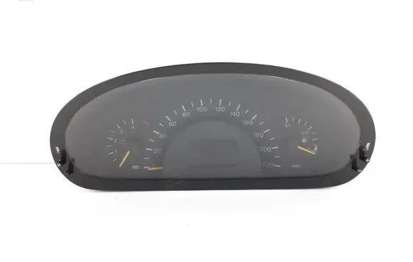 Speedometer (instrument cluster)