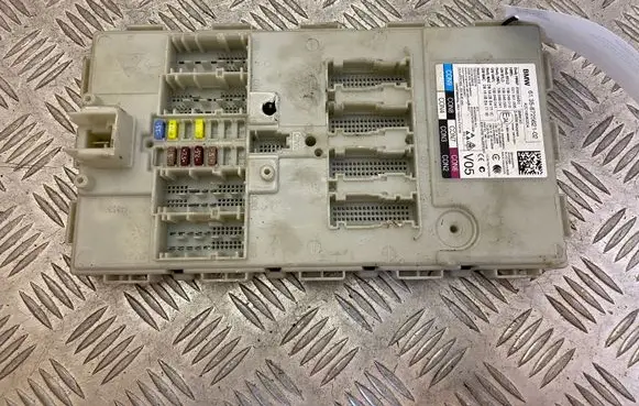 BMW 5 G30 G31 Comfort/convenience module 8725621 6135872562102