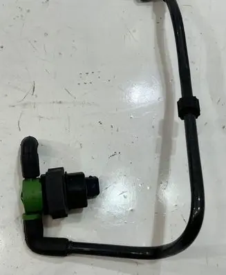 Mercedes-Benz C W204 Turbo solenoid valve 0004708793 | 888.112.335