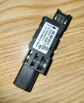 Audi A3 S3 8P Airbag deployment crash/impact sensor 4B0959643E