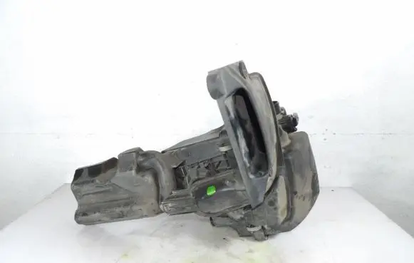 Mazda 6 Air filter box PE01133AY