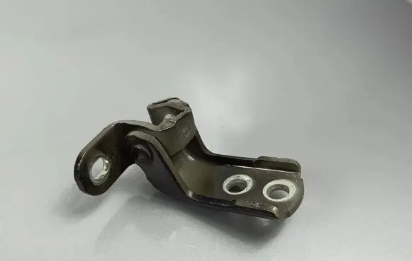 Lexus LX 570 Front door upper hinge