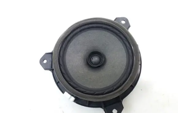 Toyota Urban Cruiser (XP110) Rear door speaker 8616052220