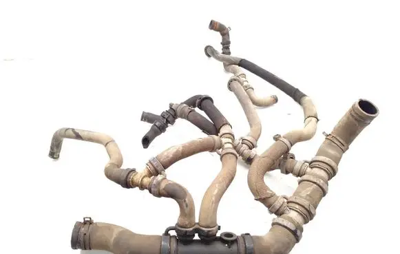 Nissan NV400 Engine coolant pipe/hose 1800446415