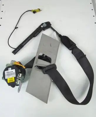 Chevrolet Orlando Front seatbelt 619668300B