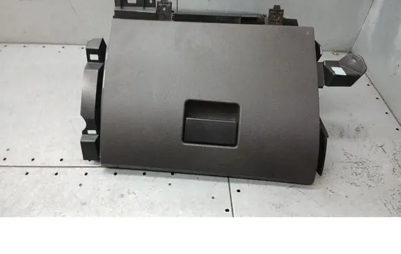 Ford Focus C-MAX Glove box 3M51-R06044