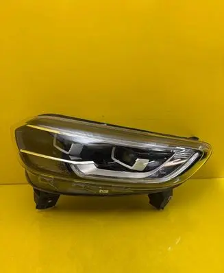 Renault Kadjar Headlight/headlamp 260600681R
