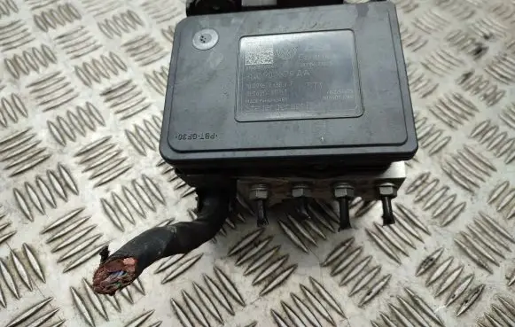 Volkswagen PASSAT B8 ABS Pump 3Q0907379AA 3Q0614517AA