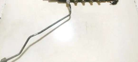 Toyota Avensis T250 Fuel main line pipe