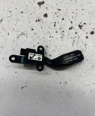 Chrysler PT Cruiser Cruise control switch 04671573AB