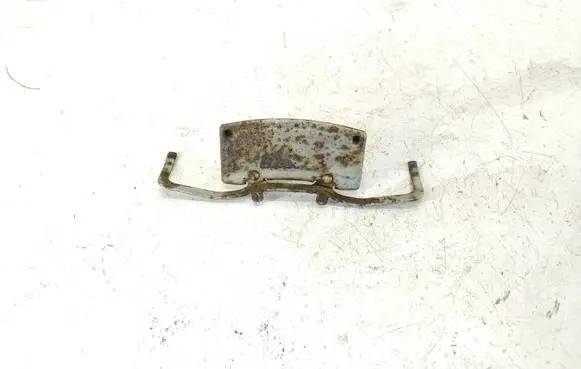 Audi A8 S8 D3 4E Rear brake pad spring 
