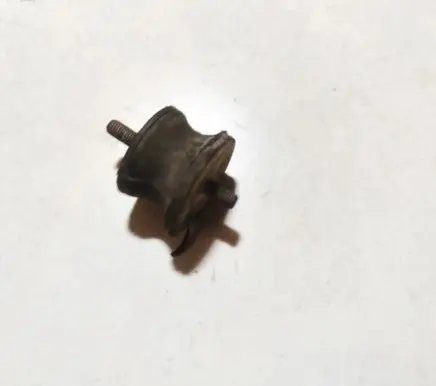 BMW 5 E39 Engine mount bracket 1094916