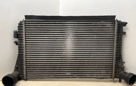 Opel Zafira B Intercooler radiator 3C0121345AM