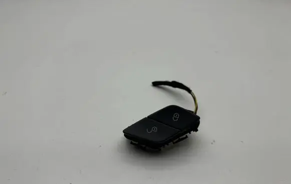 Mercedes-Benz C W205 Central locking switch button A2058055251