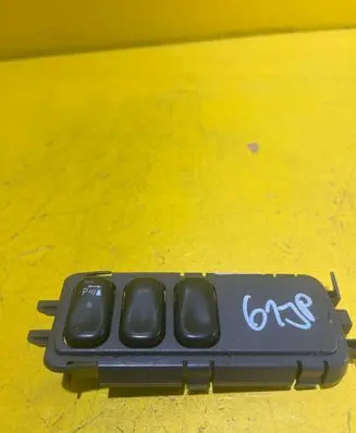 Mercedes-Benz A W168 Parking (PDC) sensor switch A1686894608