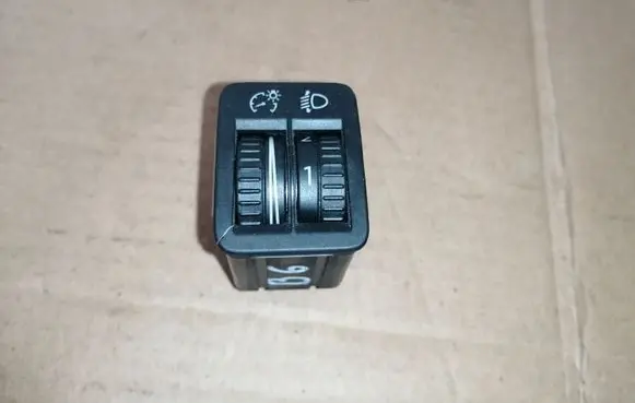 Volkswagen PASSAT B6 Headlight level height control switch 3C0941333A