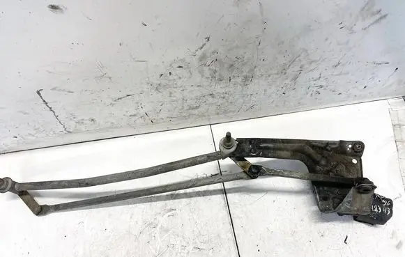 Renault Megane I Front wiper linkage and motor