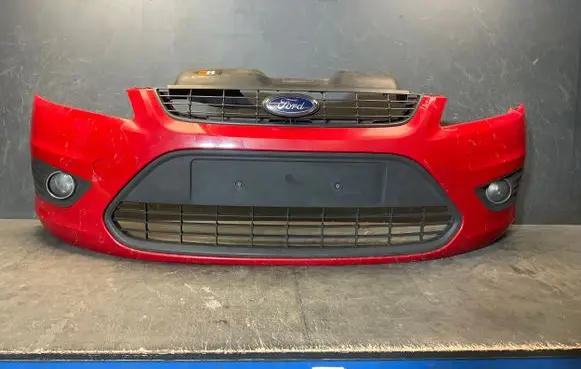Ford Focus Front bumper 8M5117757AW 8M5117757