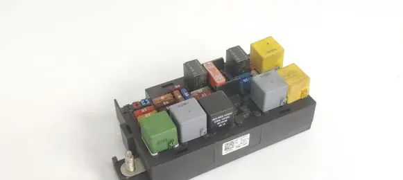 Mercedes-Benz R W251 Fuse module A1645402972