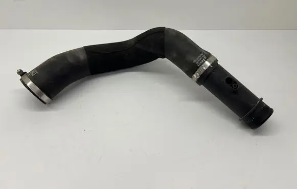 Intercooler hose/pipe